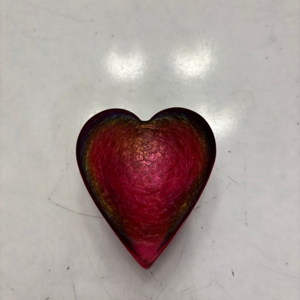 RHAG Robert Art Glass Iridescent Heart Paperweight Signed,2 1/4"
